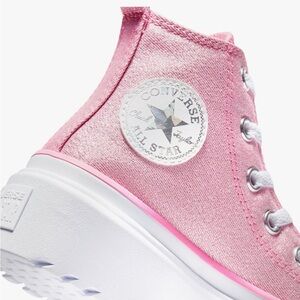 Converse Kids' Chuck Taylor All Star Lugged High Top
Sneaker
